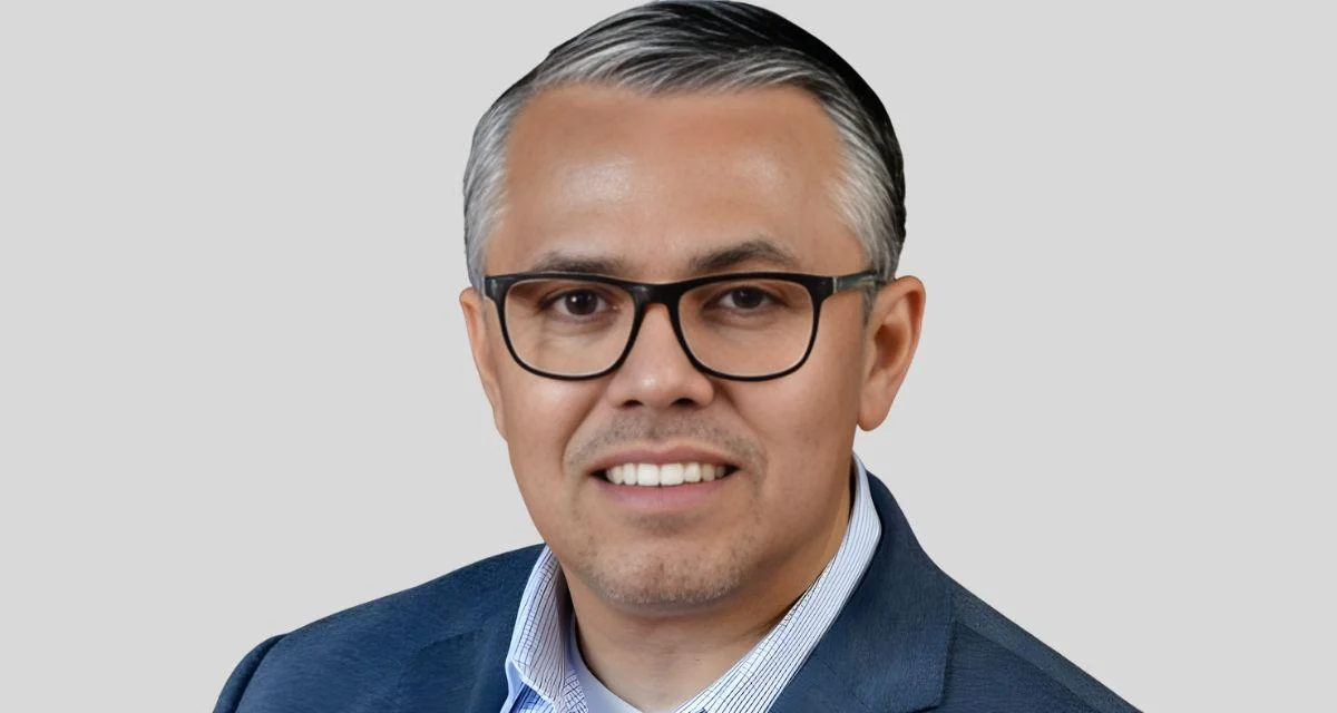 Gilbert Villegas, 36th Ward Alderman Gilbert Villegas, 36th Ward Alderman