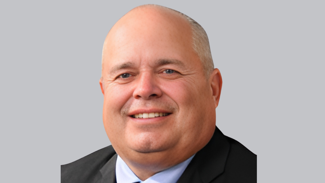 Press coverage discusses future of family farms and distracted driving initiative in Illinois