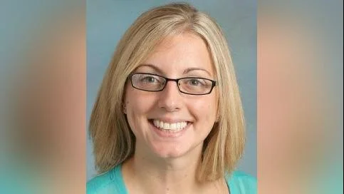 Laura Pahl, Associate Principal Laura Pahl, Associate Principal