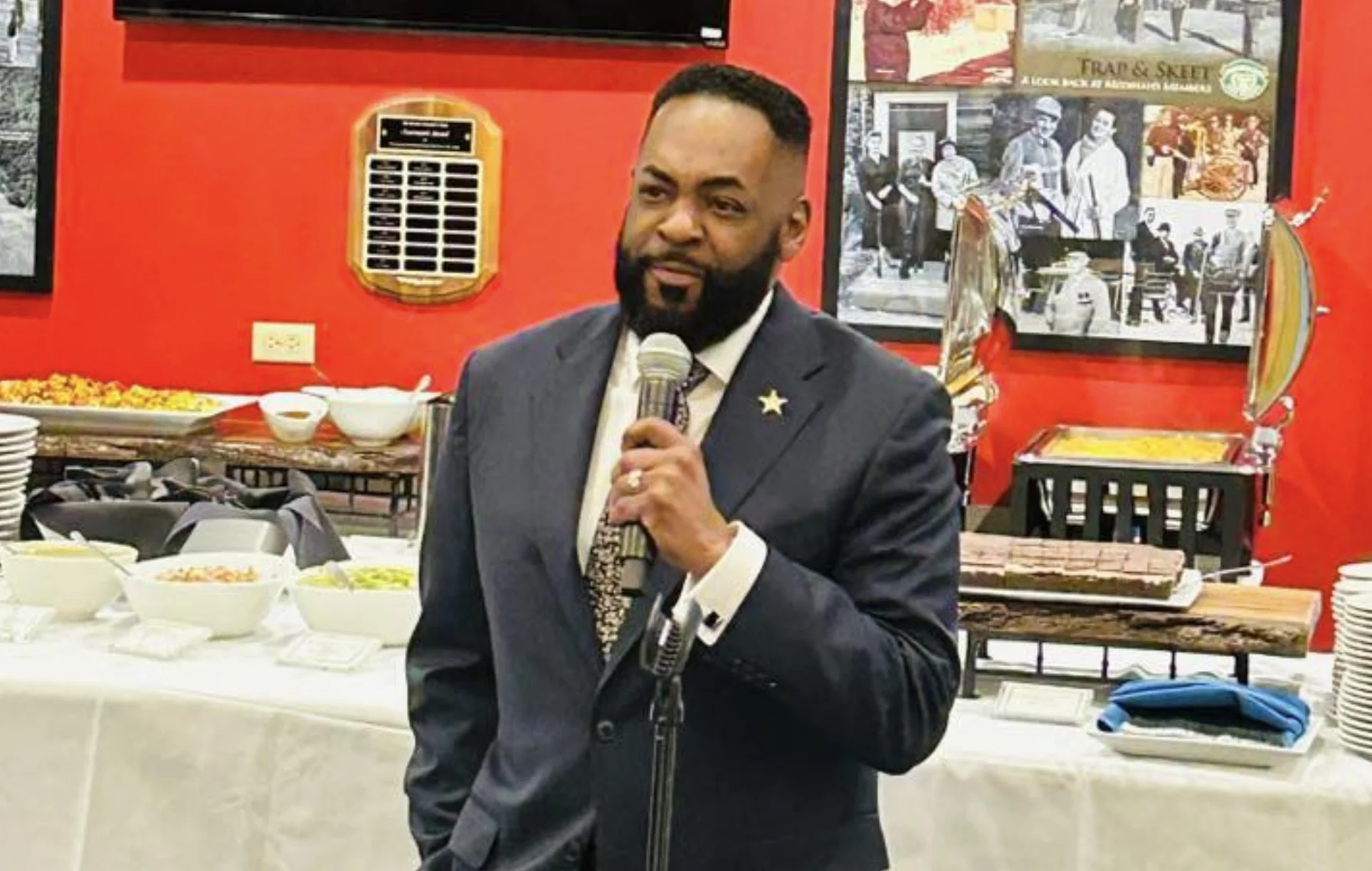 According to an Oak Brook Police report, Eddie Moore, DuPage County sheriff candidate, reportedly “smelled of alcohol” when he allegedly struck a man following a late-night Valentine’s Day dinner.