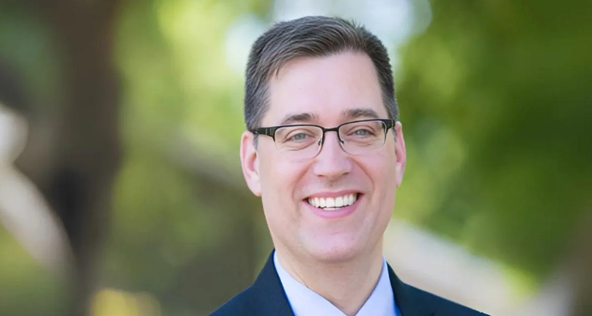 Robert Patrick, Commissioner