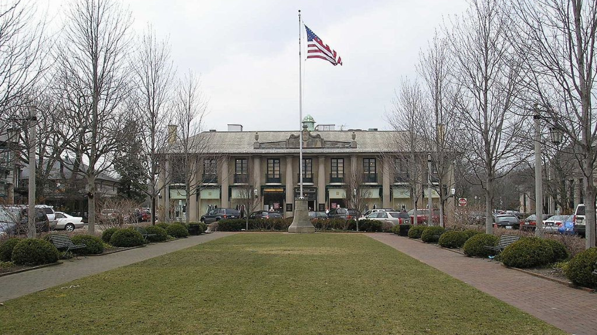City of Lake Forest Cemetery Commission met April 23 City of Lake Forest Cemetery Commission met April 23