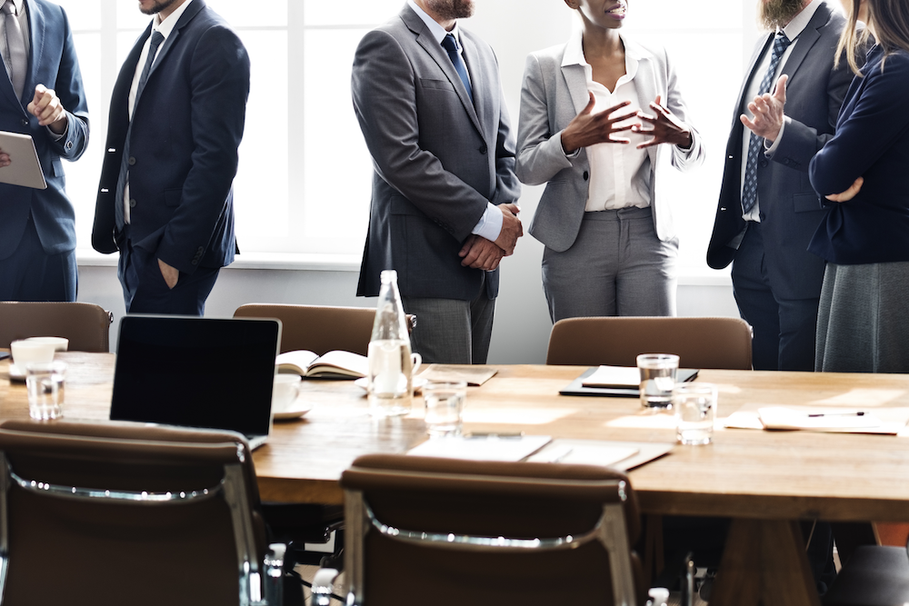 13 businesses in zip 60666 had between 100 and 249 employees in 2017