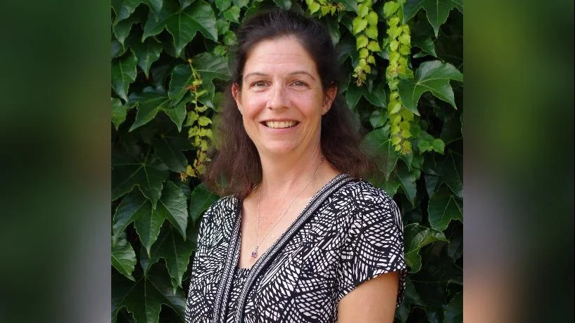 Karolyn Nance, Bartlett Library Director - LinkedIn