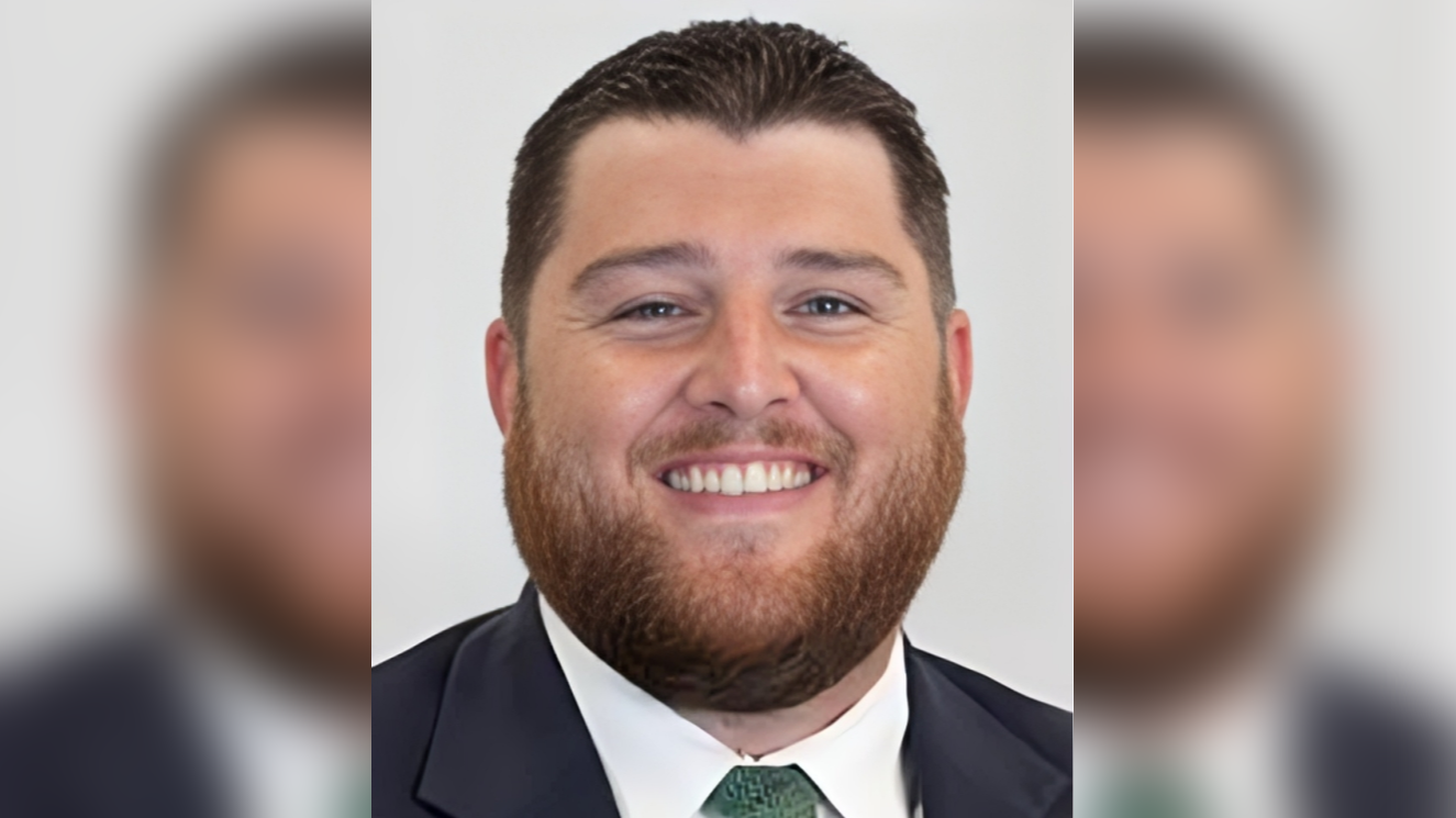 Illinois Wesleyan honors Jason Jones and others lost in 2015 plane crash Illinois Wesleyan honors Jason Jones and others lost in 2015 plane crash