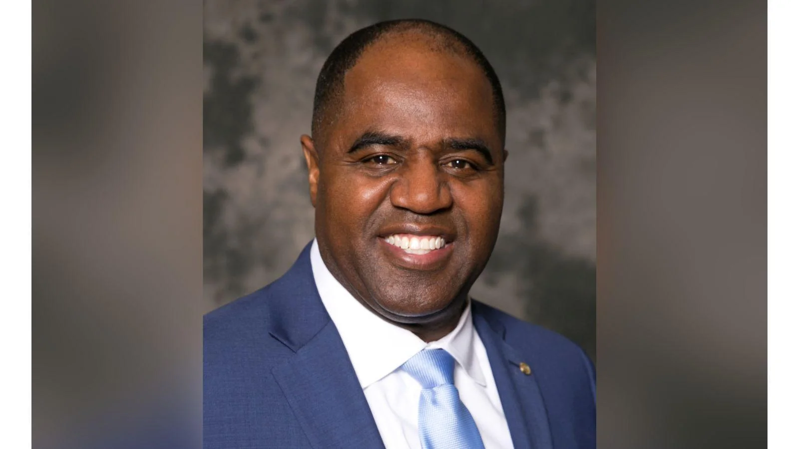 Webp waukegan2025mayorsamcunningham