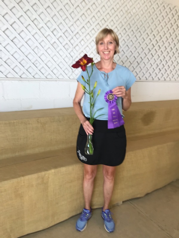 Julie Divelbiss – Obession In Red Daylily