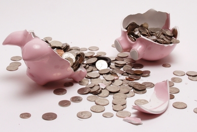 Medium brokenbank 1000x667