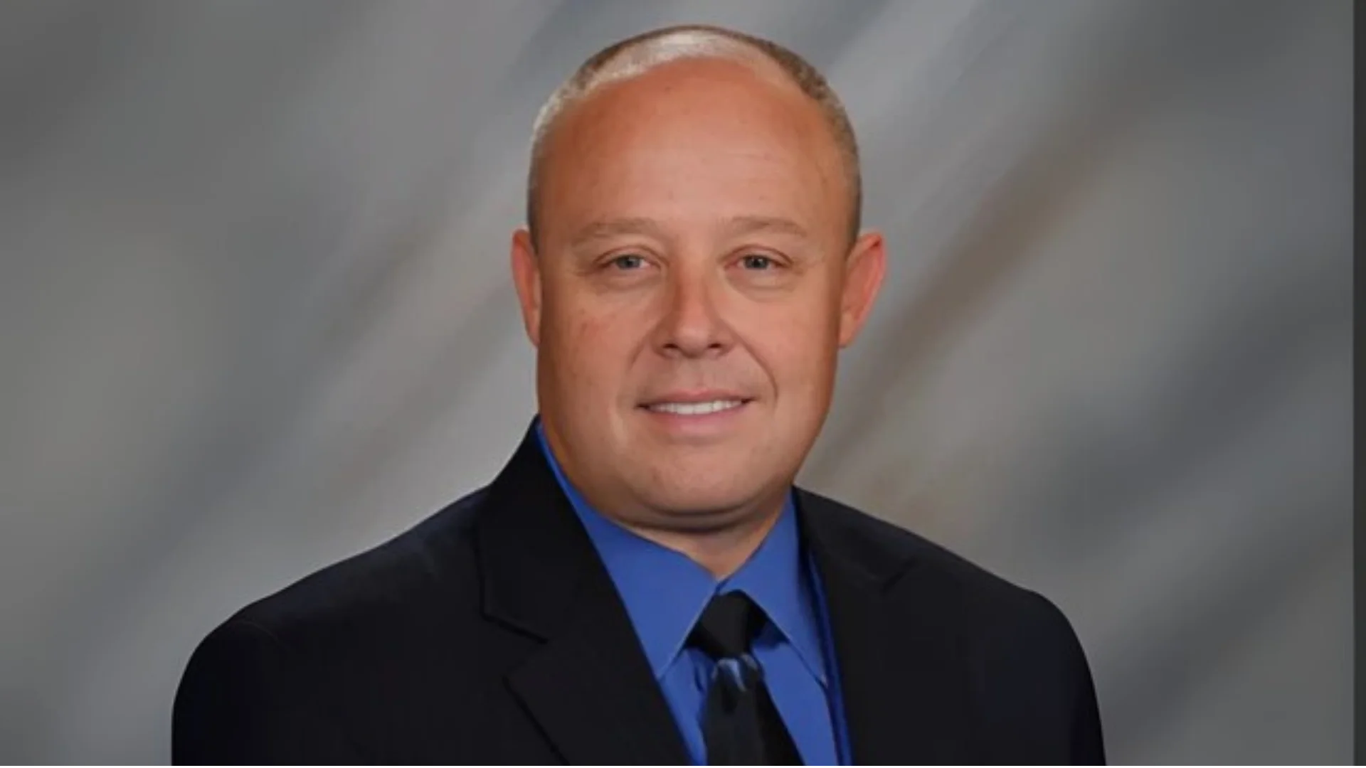 Mike Sutton, Superintendent at Highland CUSD 5 Mike Sutton, Superintendent at Highland CUSD 5