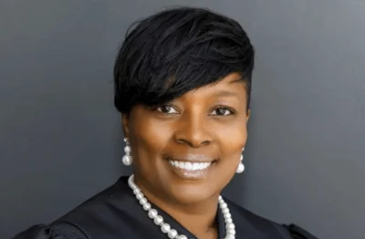 Cook County Judge Tyria B. Walton faced criticism after acquitting Whitley Temple, who attacked a Chicago police officer, amid unproven claims that police threatened Walton following the verdict. 