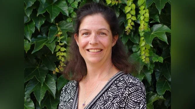 Karolyn Nance, Bartlett Library Director - LinkedIn