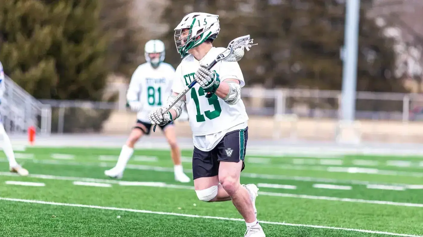 Illinois Wesleyan hosts Carroll for senior day in final regular season game