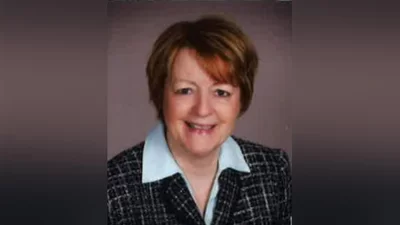 Medium r34tzrfjphahpt2jkun9yv5t5ltd