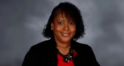Medium drtameladaniels