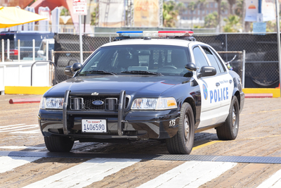 Medium police 08