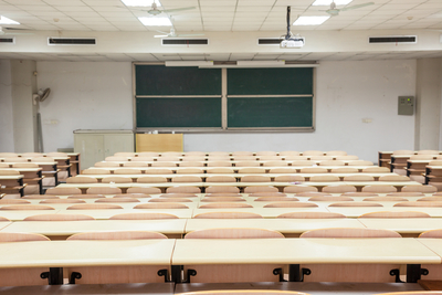 Medium collegeclassroom03