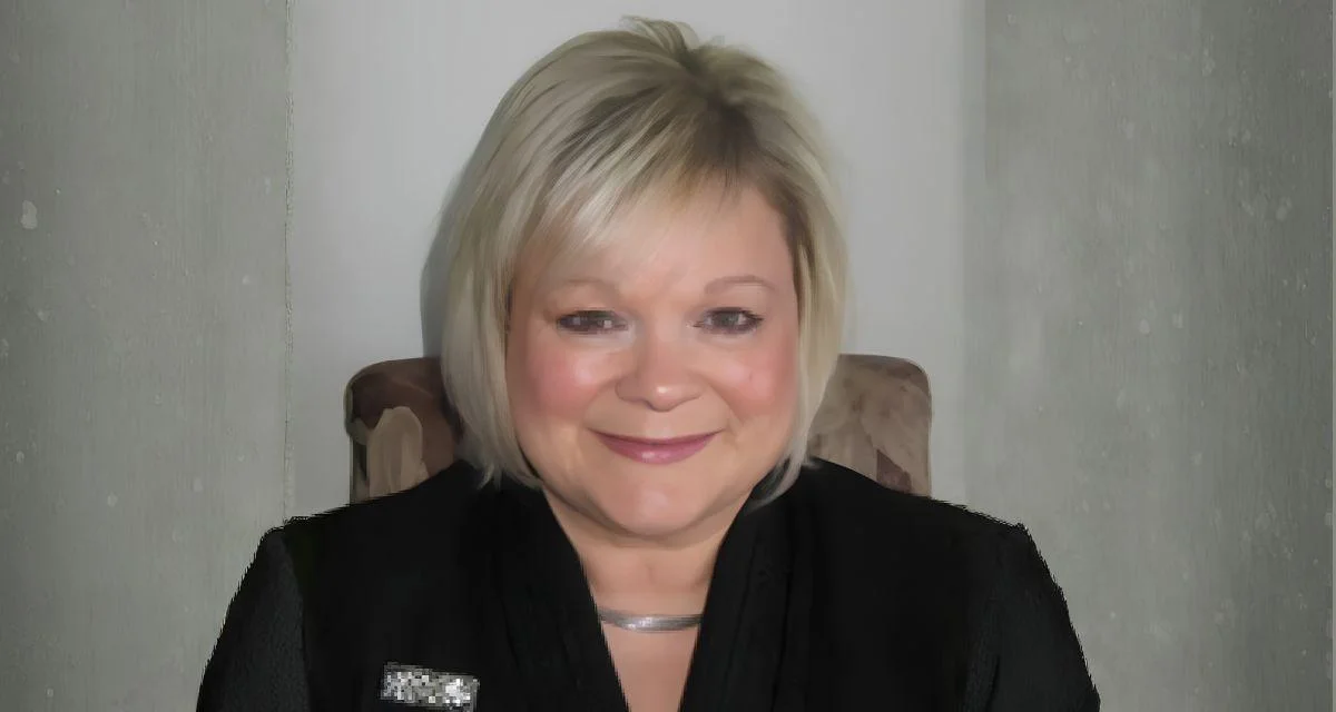 Gina Cunningham, Mayor