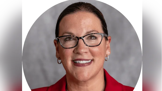 Laurie Heinz, Superintendent Community Consolidated School District 15