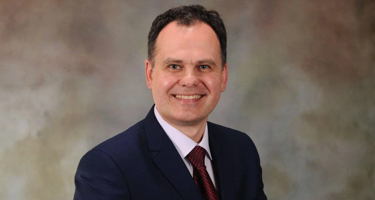 Vadym Kondratyuk, Pastor