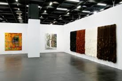 Medium artexhibition