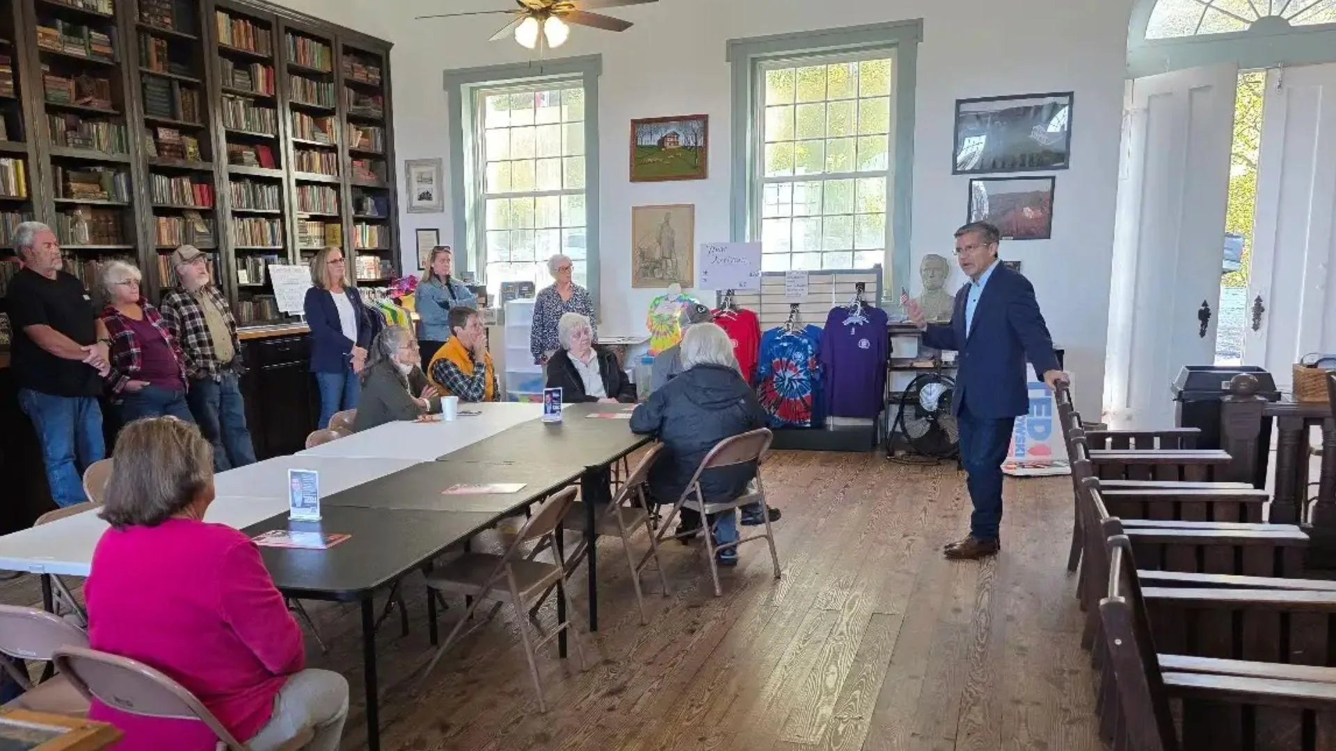 Gov. candidate Dabrowski speaking on taxes in Thebes: ‘People and businesses can easily buy goods and even move’