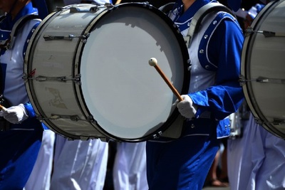Medium paradeband