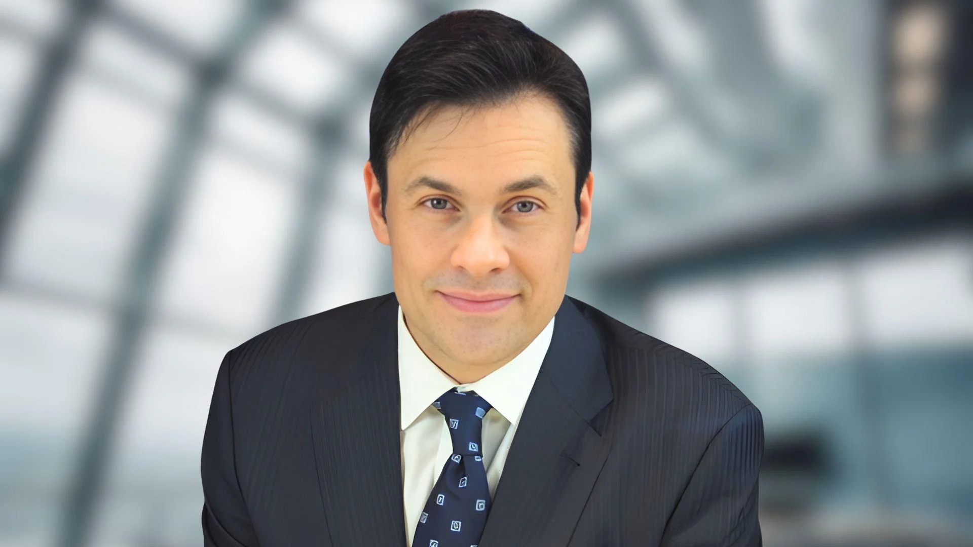 Kelly accuses Chicago mayor of hindering federal immigration efforts