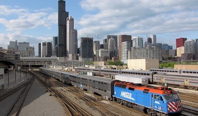 Medium metra train in chicago