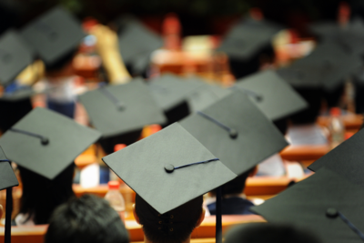 Medium gradcaps011