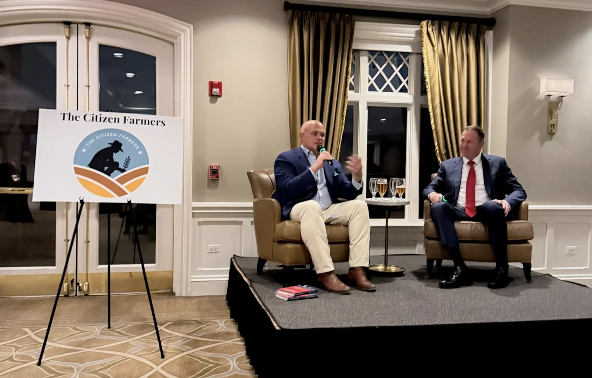 U.S. Sen. Eric Schmitt speaks on AI, workforce and national security at Oak Brook Citizen Farmers event