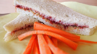 Medium schoollunch800