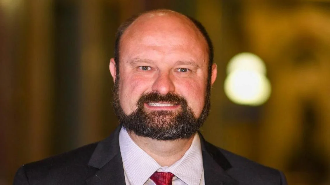 Kevin Schmidt announces holiday food drive; addresses legislative issues