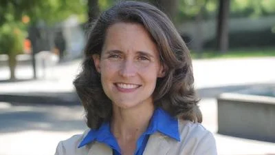 Medium o7ltp0n52q4eag5efs9ji43u85yz