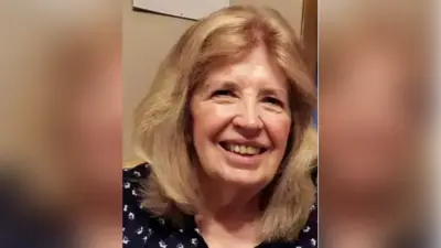 Medium maureen m cnota