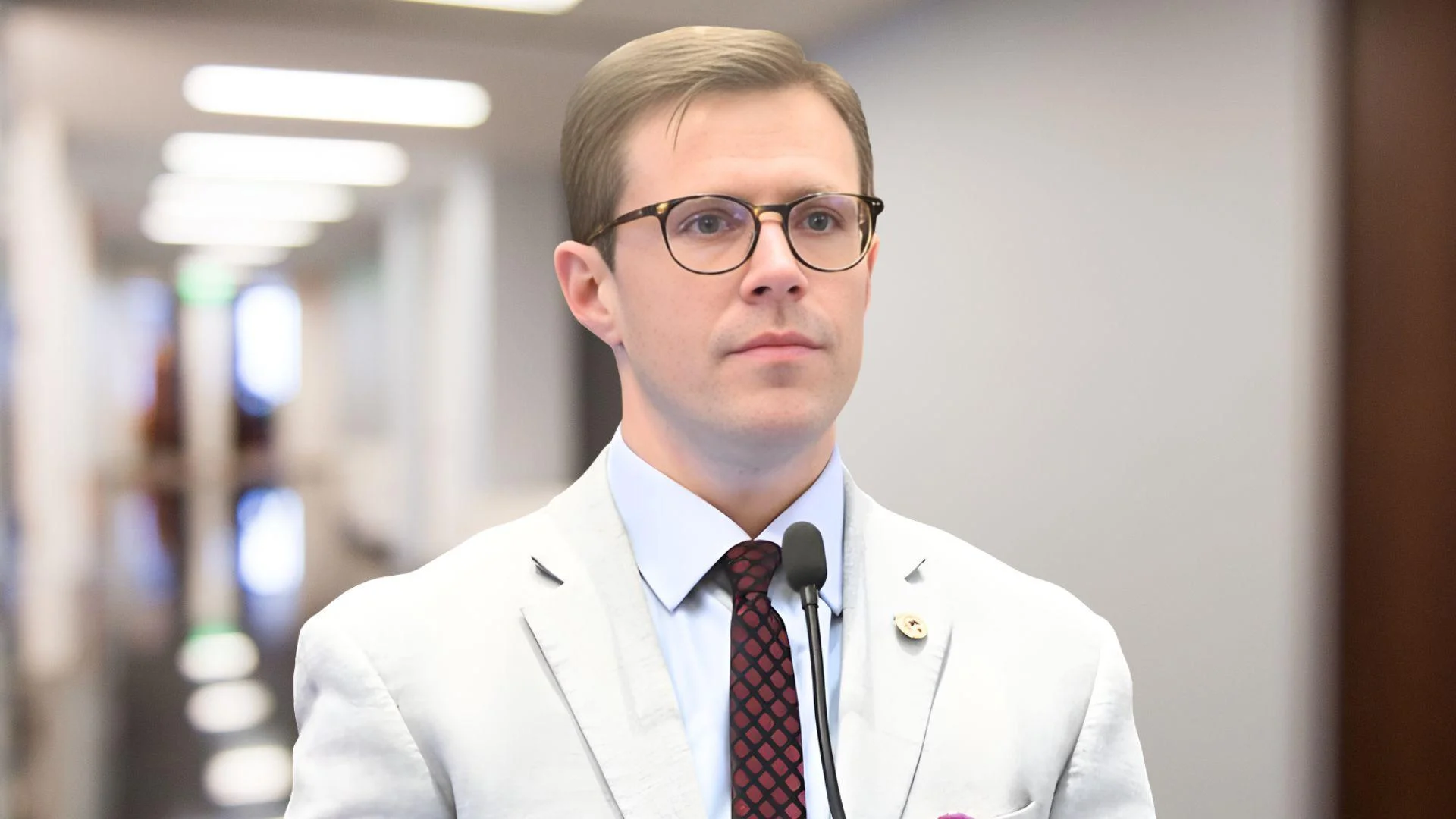 Travis Weaver, State Representative for Illinois Travis Weaver, State Representative for Illinois