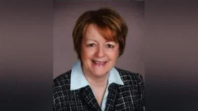 Medium r34tzrfjphahpt2jkun9yv5t5ltd