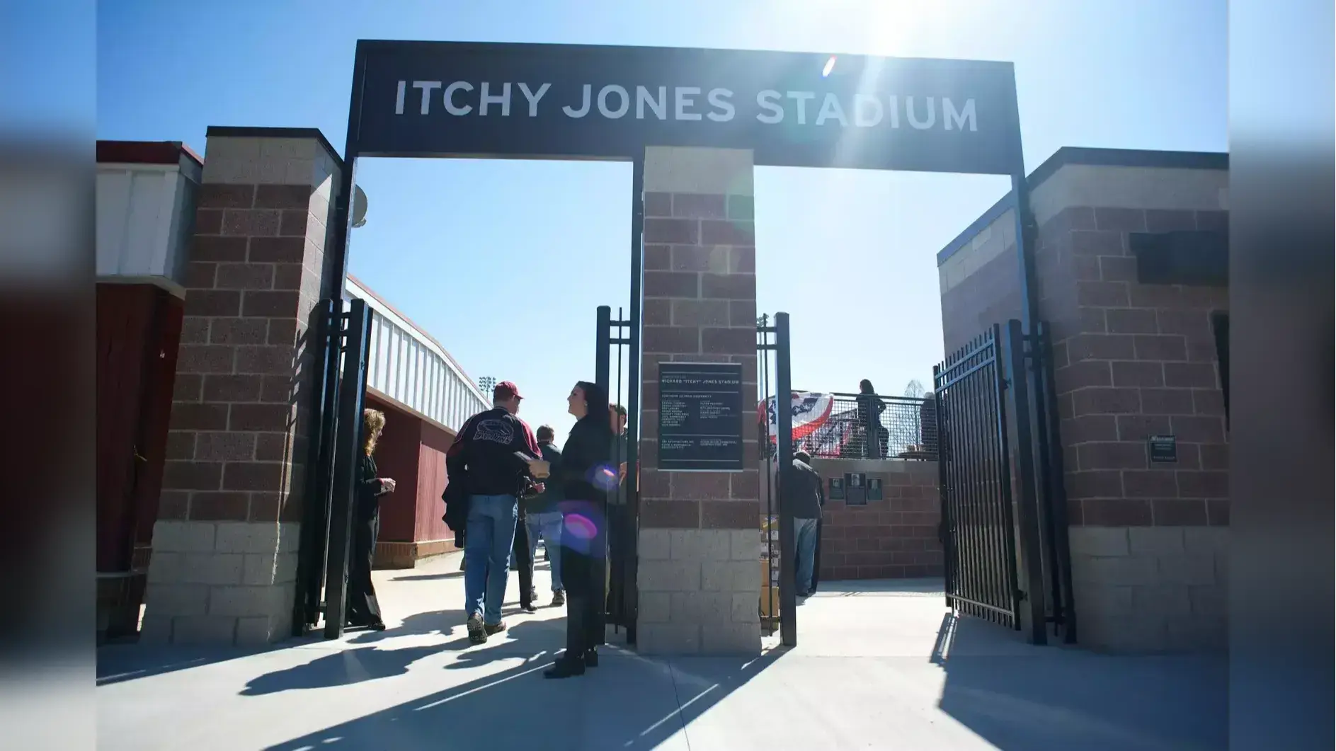 Richard C. “Itchy” Jones leaves lasting legacy on college baseball