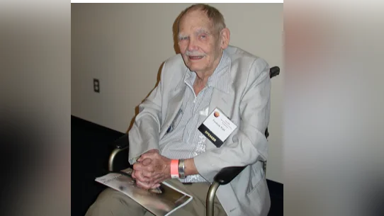 Commemorating Frederik Pohl's birthday: recognizing the journey of the science-fiction writer, editor (November 26)