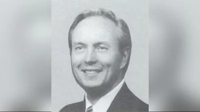 Medium kux8dvuzqni0yg4pvsc94hvn8etq