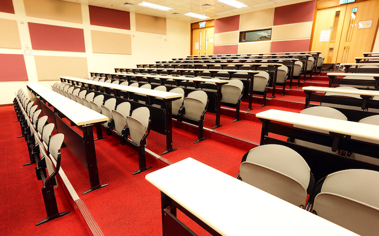 Collegeclassroom015