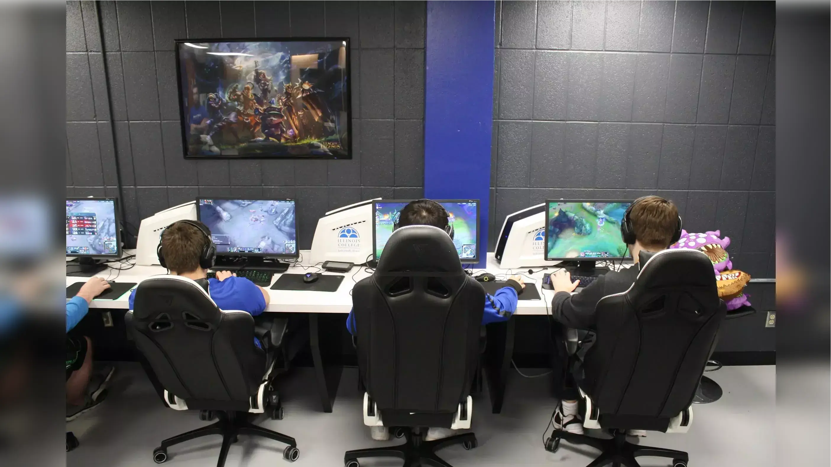 Illinois College Esports earn All-Conference honors for Fall 2024 and Winter 2025