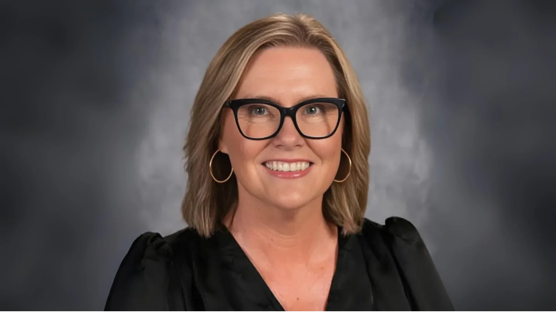 Lisa Taylor, Superintendent at Heyworth CUSD 4 Lisa Taylor, Superintendent at Heyworth CUSD 4