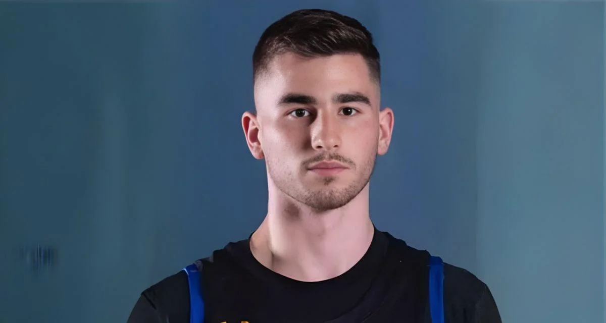 Mike Vuckovic , player - College Conference of Illinois & Wisconsin (CCIW)