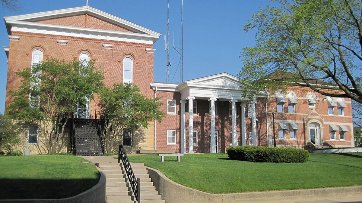 City of Mt. Carroll City Council met April 8