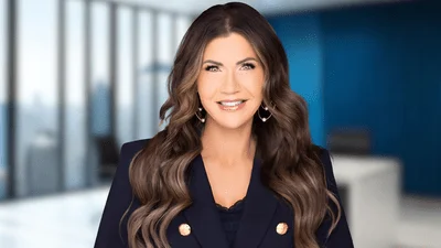Medium kristi noem 2